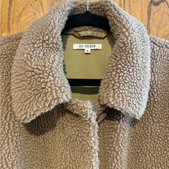 Ali Golden Shearling shacket - Picture 3 of 7